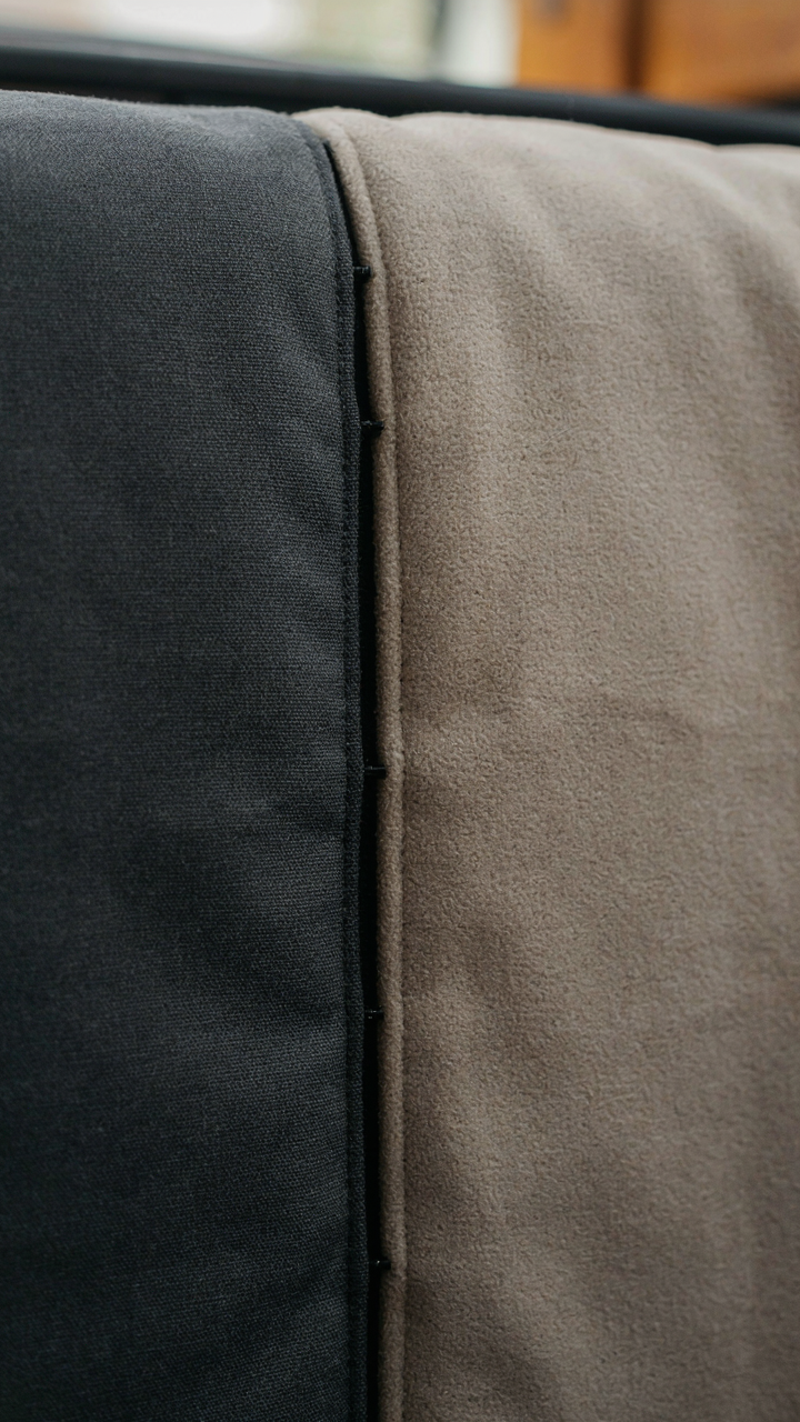 Powerful magnets firmly hold two pieces of insulated fabric together.